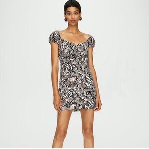 Aritzia Wilfred Veda mini dress in snake print, size 2